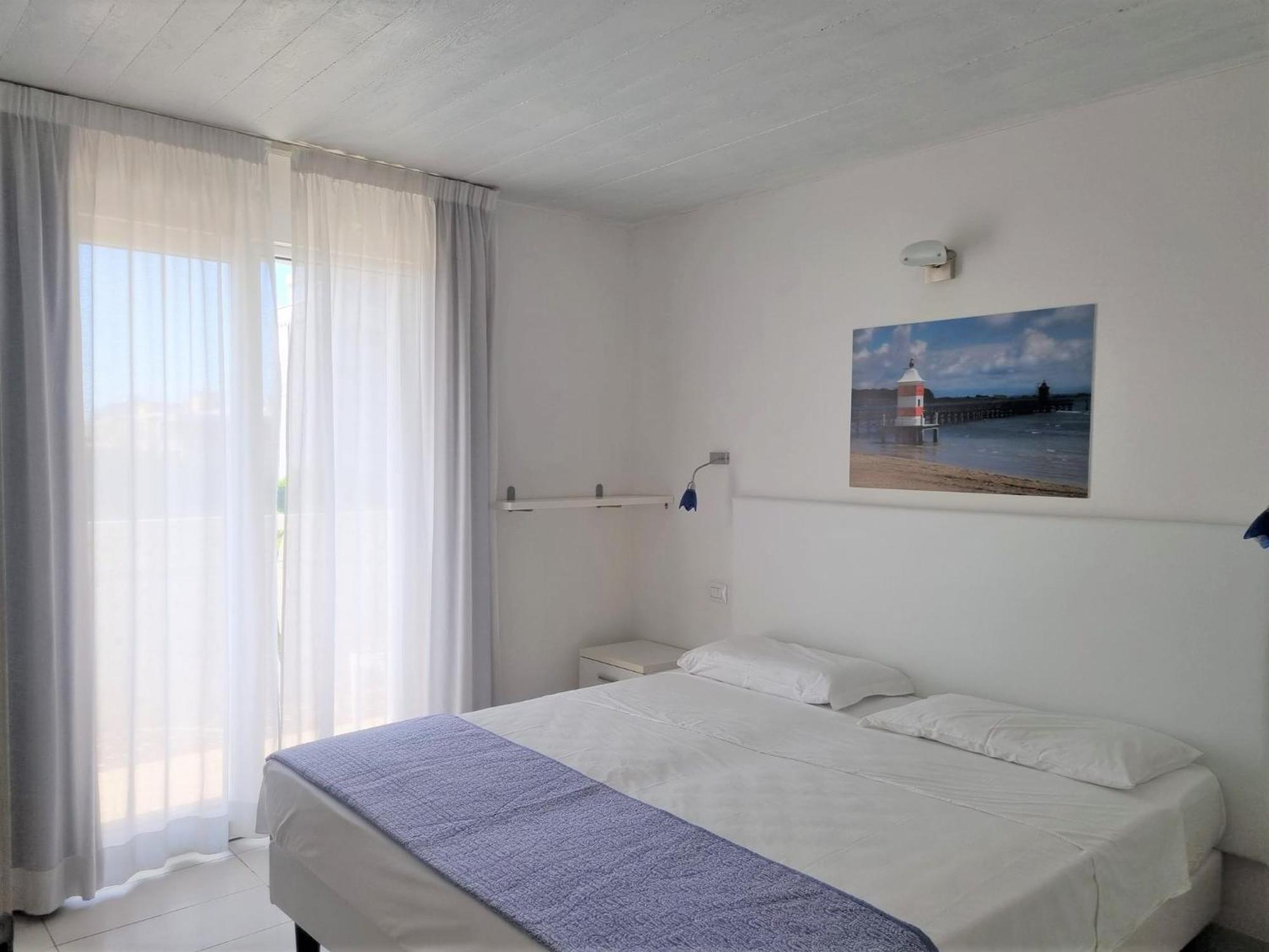 ליגננו סביאדורו Appart-Hotel Holiday מראה חיצוני תמונה