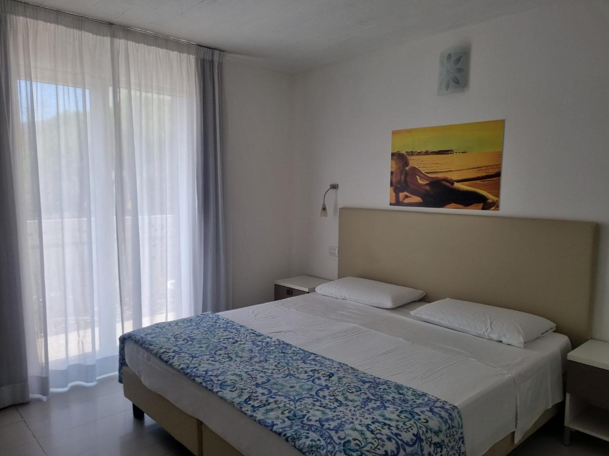 ליגננו סביאדורו Appart-Hotel Holiday מראה חיצוני תמונה